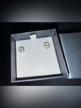 *NEW* Bony Levy 14K Gold Knot Stud Earrings